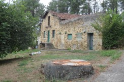 Caserío A Reformar Con Terreno En Labea