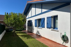Chalet Independiente Con Jardin Privado En zona Residencial