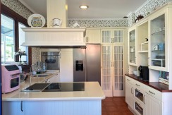 Chalet Independiente Con Jardin Privado En zona Residencial