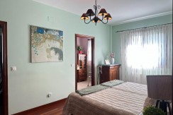 Chalet Independiente Con Jardin Privado En zona Residencial