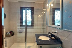 Chalet Independiente Con Jardin Privado En zona Residencial