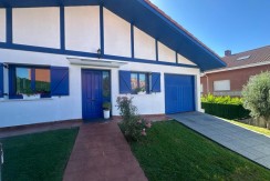 Chalet Independiente Con Jardin Privado En zona Residencial