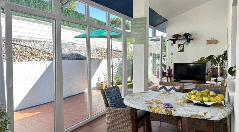 Chalet Independiente Con Jardin Privado En zona Residencial
