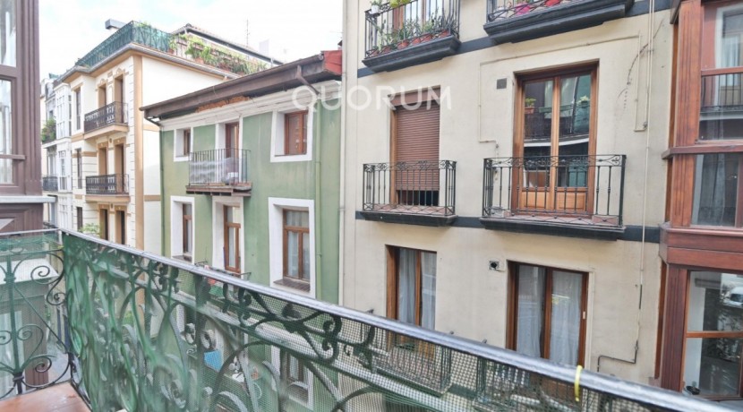 Coqueta Vivienda Reformada en el Casco Viejo