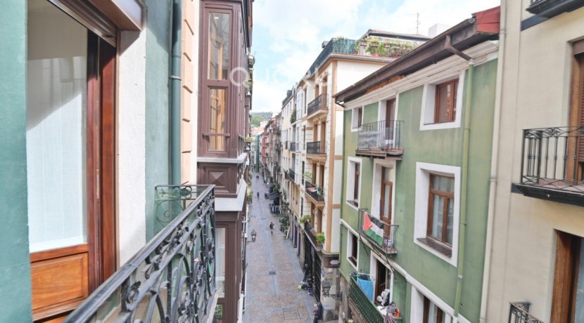 Coqueta Vivienda Reformada en el Casco Viejo