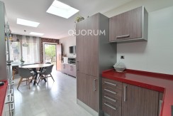 Espectacular Vivienda Bifamiliar Con Terreno Y Vistas En Olabarrieta, Galdakao