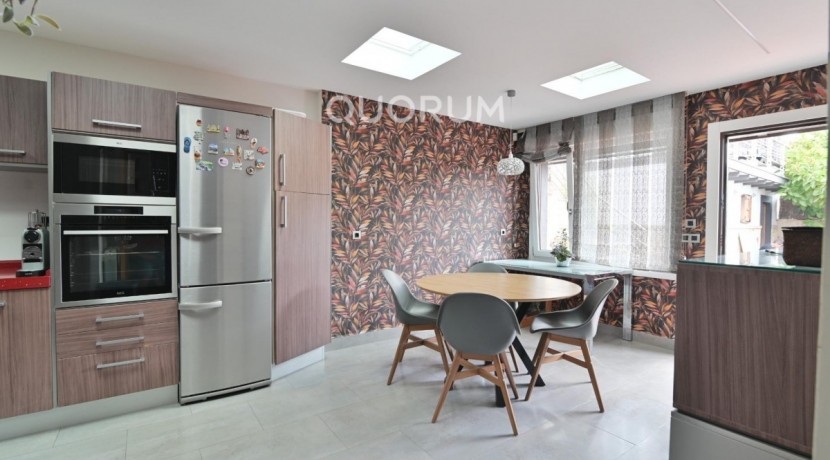 Espectacular Vivienda Bifamiliar Con Terreno Y Vistas En Olabarrieta, Galdakao