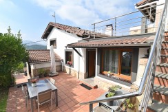Espectacular Vivienda Bifamiliar Con Terreno Y Vistas En Olabarrieta, Galdakao