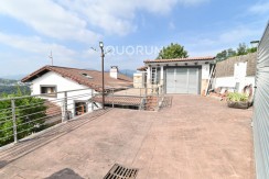 Espectacular Vivienda Bifamiliar Con Terreno Y Vistas En Olabarrieta, Galdakao