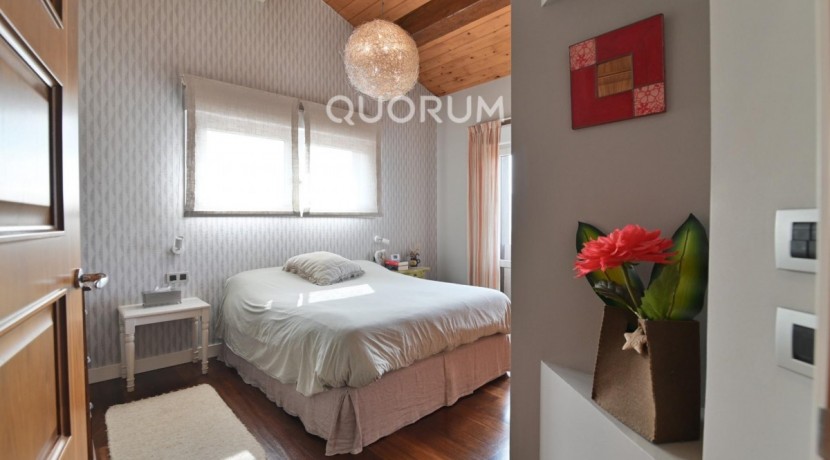 Espectacular Vivienda Bifamiliar Con Terreno Y Vistas En Olabarrieta, Galdakao