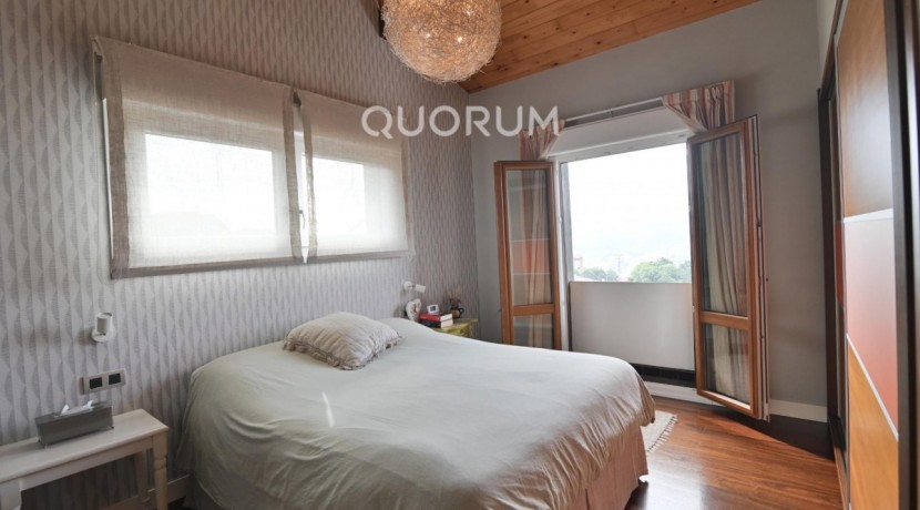 Espectacular Vivienda Bifamiliar Con Terreno Y Vistas En Olabarrieta, Galdakao