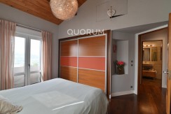 Espectacular Vivienda Bifamiliar Con Terreno Y Vistas En Olabarrieta, Galdakao