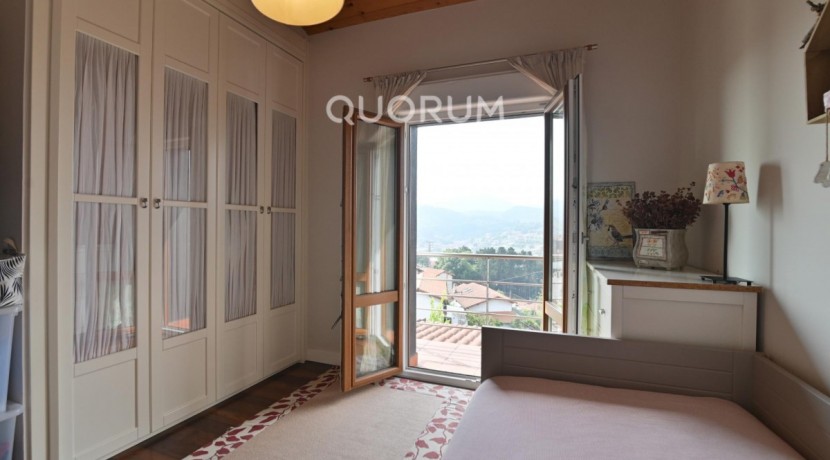 Espectacular Vivienda Bifamiliar Con Terreno Y Vistas En Olabarrieta, Galdakao