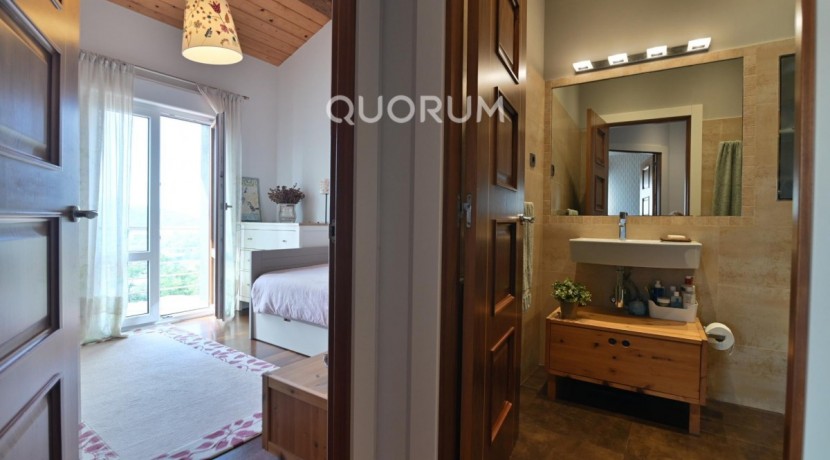 Espectacular Vivienda Bifamiliar Con Terreno Y Vistas En Olabarrieta, Galdakao