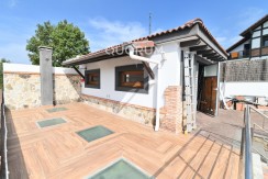 Espectacular Vivienda Bifamiliar Con Terreno Y Vistas En Olabarrieta, Galdakao