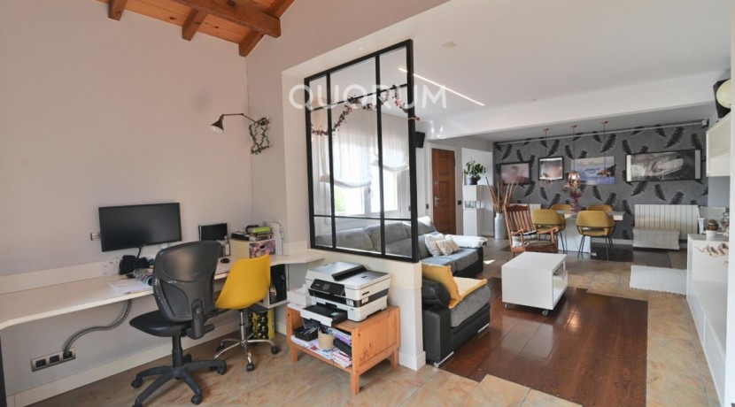 Espectacular Vivienda Bifamiliar Con Terreno Y Vistas En Olabarrieta, Galdakao