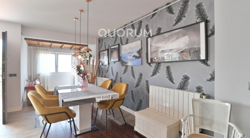 Espectacular Vivienda Bifamiliar Con Terreno Y Vistas En Olabarrieta, Galdakao