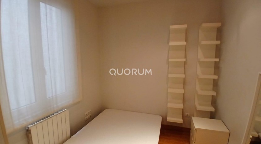 Estupendo Piso de 2 Habitaciones Y 1 Baño En Zona Alhondiga