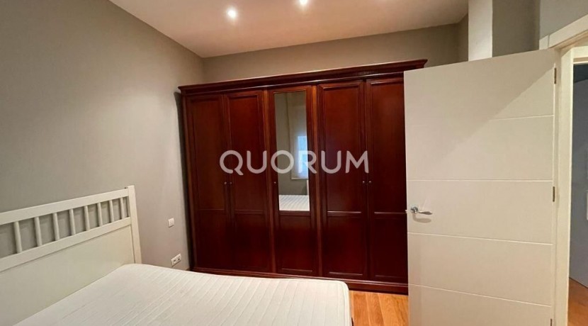 Estupendo Piso de 2 Habitaciones Y 1 Baño En Zona Alhondiga