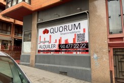 EXTRAORDINARIO LOCAL EN ESQUINA EN EL CENTRO DE LAS ARENAS
