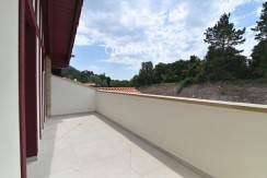 FANTÁSTICO ADOSADO A ESTRENAR EN LAUKARIZ