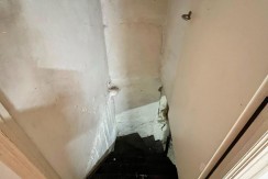Local a diferentes alturas con entreplanta y sótano y amplio escaparate con acceso por dos calles en Santutxu