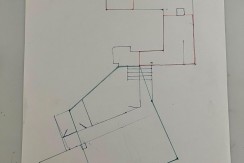 Local a diferentes alturas con entreplanta y sótano y amplio escaparate con acceso por dos calles en Santutxu