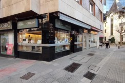 Local chaflán Bombero Echániz en alquiler