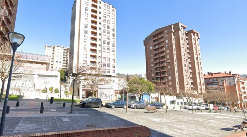 Local Comercial En Buen Estado En Txurdinaga