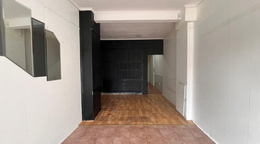 Local Comercial En La Zona Del Ambulatorio