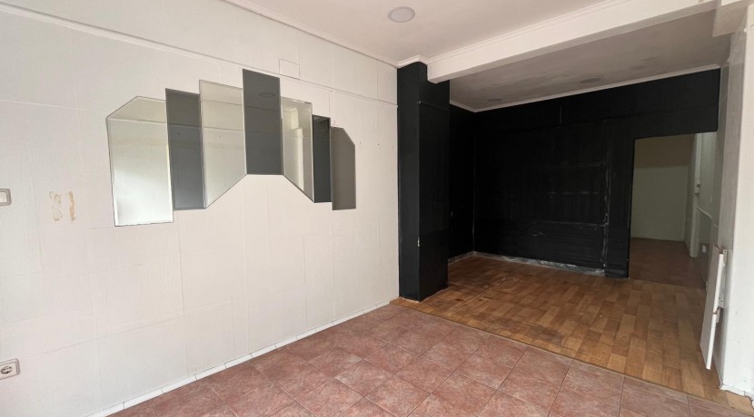 Local Comercial En La Zona Del Ambulatorio