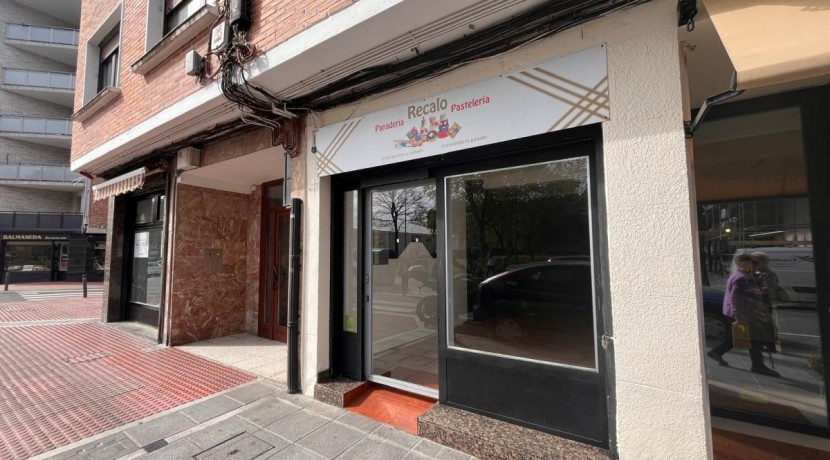 Local Comercial En La Zona Del Ambulatorio