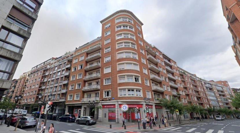 Local de 150 Metros, Zona Abando