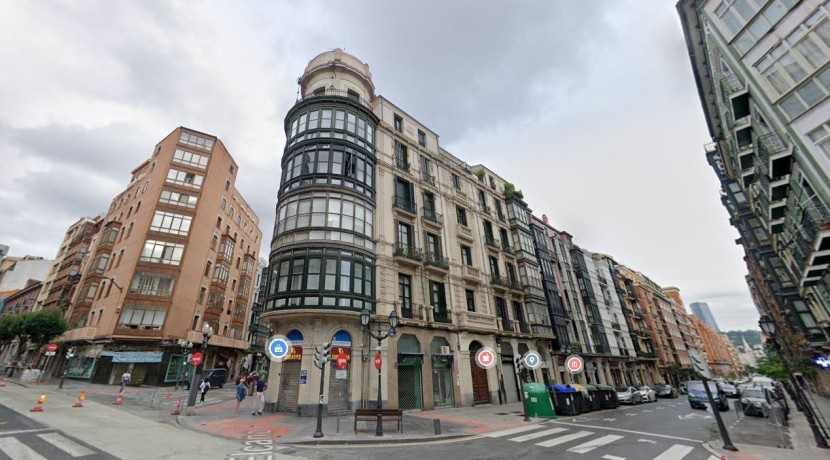 Local de 150 Metros, Zona Abando