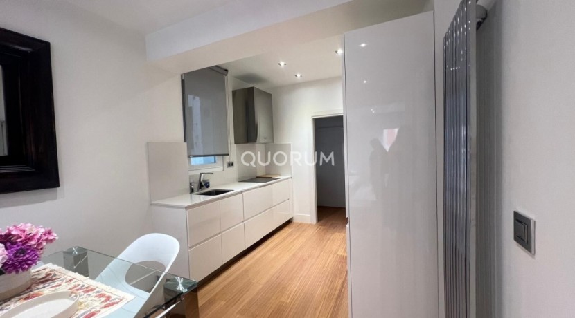 Moderna vivienda equipada para temporada en el centro