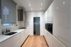 Moderna vivienda equipada para temporada en el centro
