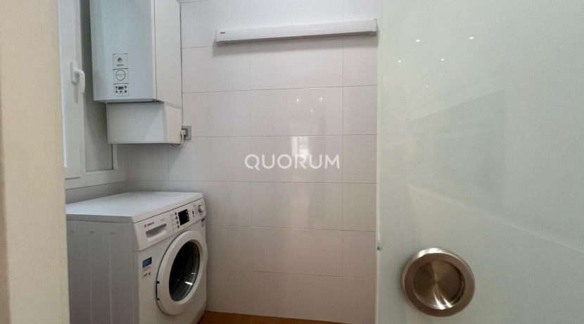 Moderna vivienda equipada para temporada en el centro