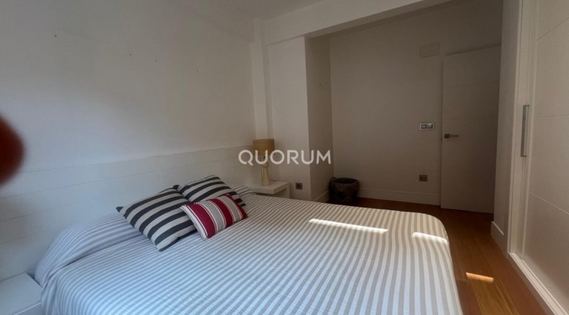 Moderna vivienda equipada para temporada en el centro