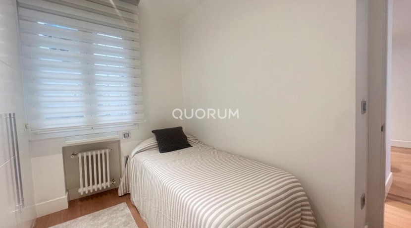 Moderna vivienda equipada para temporada en el centro