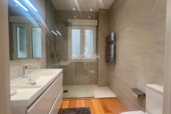 Moderna vivienda equipada para temporada en el centro
