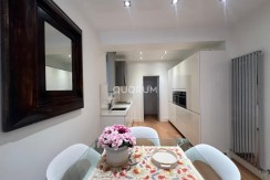 Moderna vivienda equipada para temporada en el centro