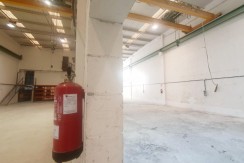 Nave industrial en Loiu, polígono Larrondo