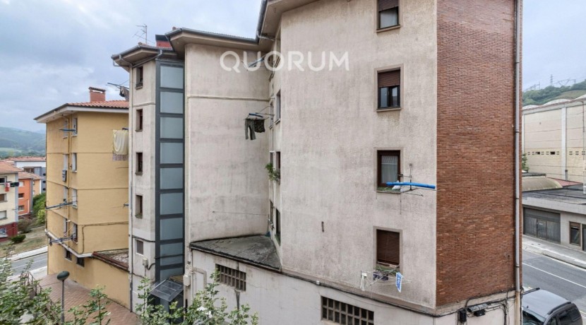 ¡OPORTUNIDAD! Piso PARA DECORAR A TU GUSTO De 1 Dormitorio En Zona San Miguel