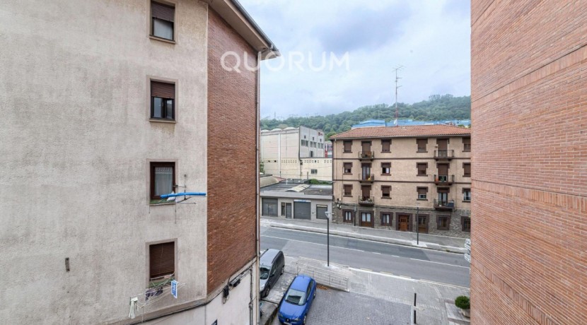 ¡OPORTUNIDAD! Piso PARA DECORAR A TU GUSTO De 1 Dormitorio En Zona San Miguel