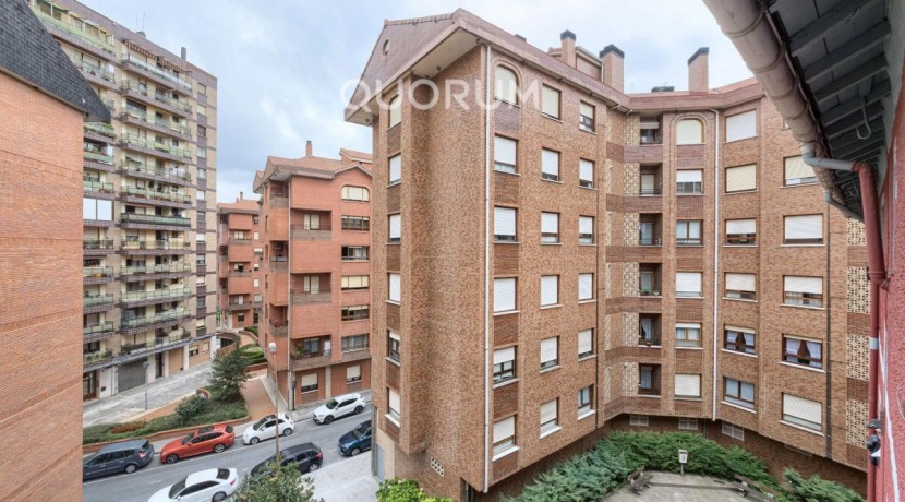 ¡OPORTUNIDAD! Piso PARA DECORAR A TU GUSTO De 1 Dormitorio En Zona San Miguel