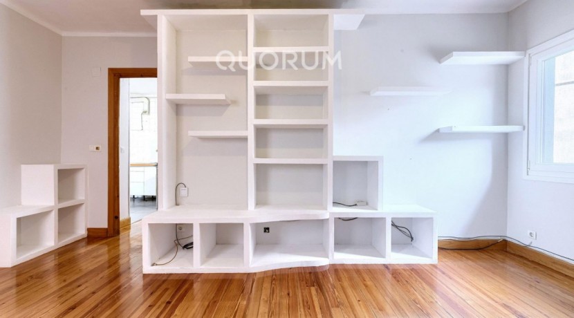 ¡OPORTUNIDAD! Piso PARA DECORAR A TU GUSTO De 1 Dormitorio En Zona San Miguel