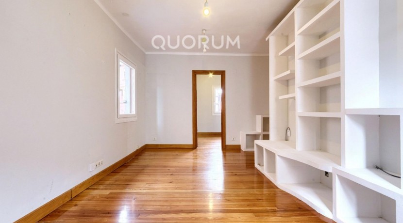 ¡OPORTUNIDAD! Piso PARA DECORAR A TU GUSTO De 1 Dormitorio En Zona San Miguel
