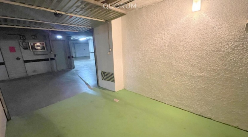 Parcela De Garaje Cerrada En Zierbena