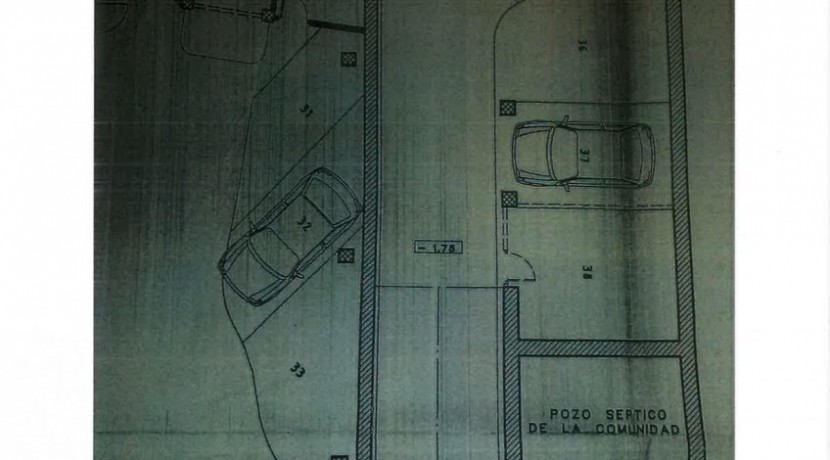 Parcela de Garaje Con Buena Maniobra Para Coche Mediano en Zona Ariz