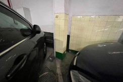 Parcela de Garaje Con Buena Maniobra Para Coche Mediano en Zona Ariz